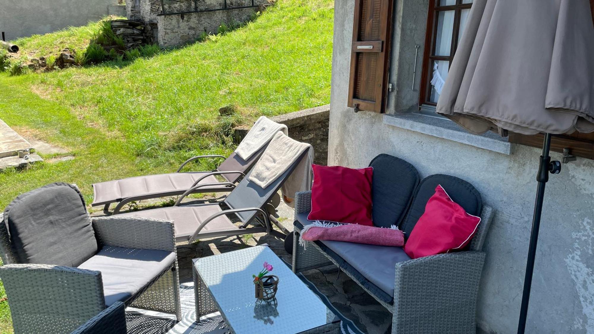 Ferienwohnung Rustico Ai Monti Cadenazzo Exterior photo