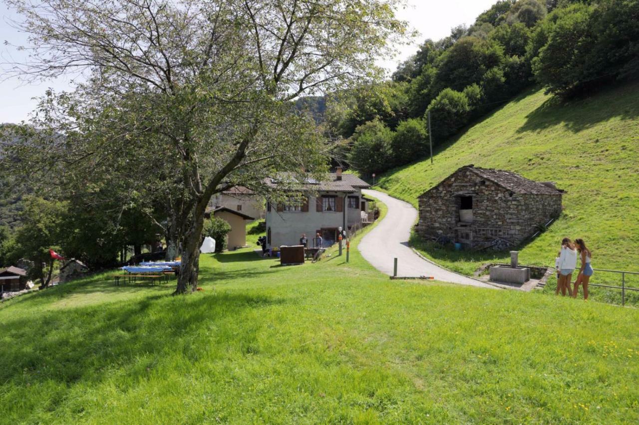 Ferienwohnung Rustico Ai Monti Cadenazzo Exterior photo